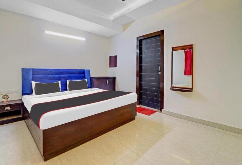 Трехместный Номер Классика, Collection O 80556 Hotel Mansarovar