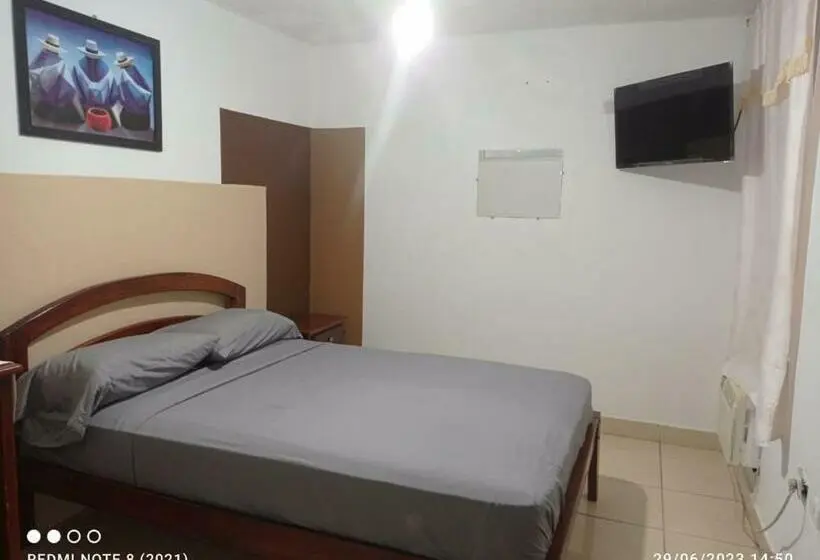 StandaardKamer, Hostal Samary