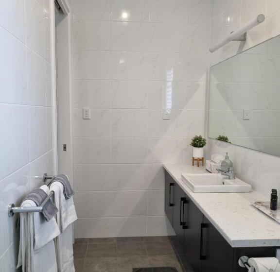 إستوديو قياسى مطلّ علي الحديقة, Hampton On Washington   Free Wifi And Netflix