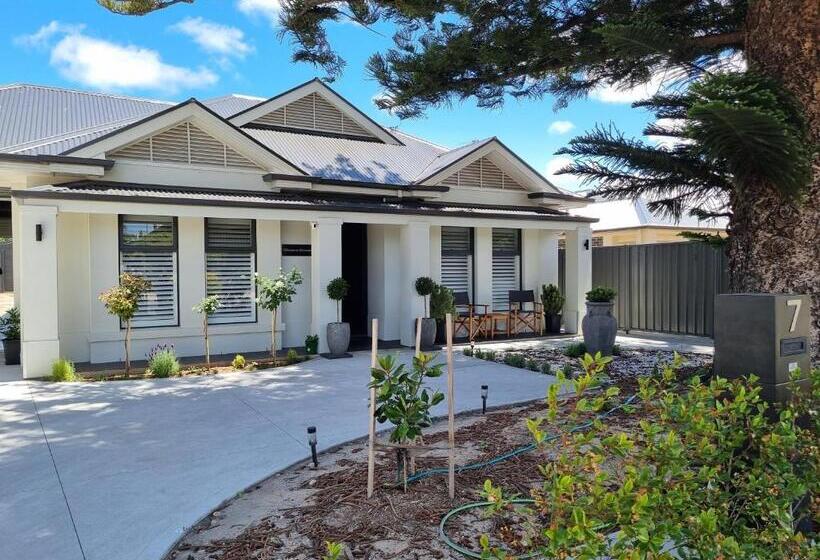 إستوديو قياسى مطلّ علي الحديقة, Hampton On Washington   Free Wifi And Netflix