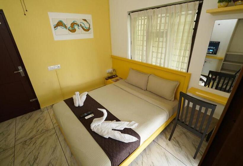 Deluxe Room with Balcony, Twinn Waves By Atmos