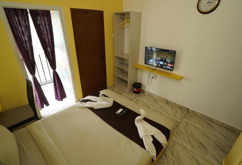 Deluxe Room with Balcony, Twinn Waves By Atmos