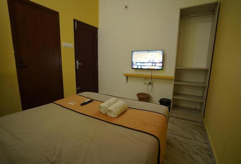 Standard Room, Twinn Waves By Atmos