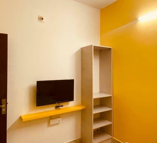 Standard Room, Twinn Waves By Atmos