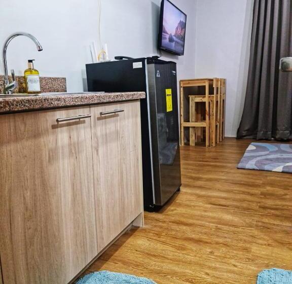 استودیوی استاندارد, Mesatierra Garden Residences