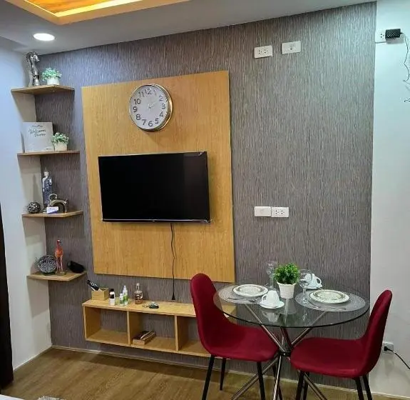 استودیوی استاندارد, Mesatierra Garden Residences