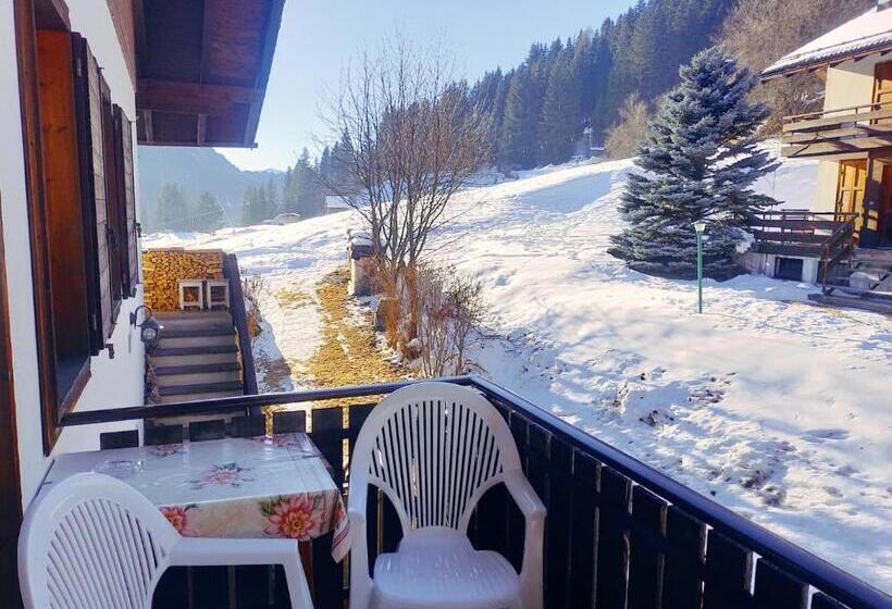 חדר סטנדרט עם מרפסת, Cèsa Cherpei   Dog Friendly