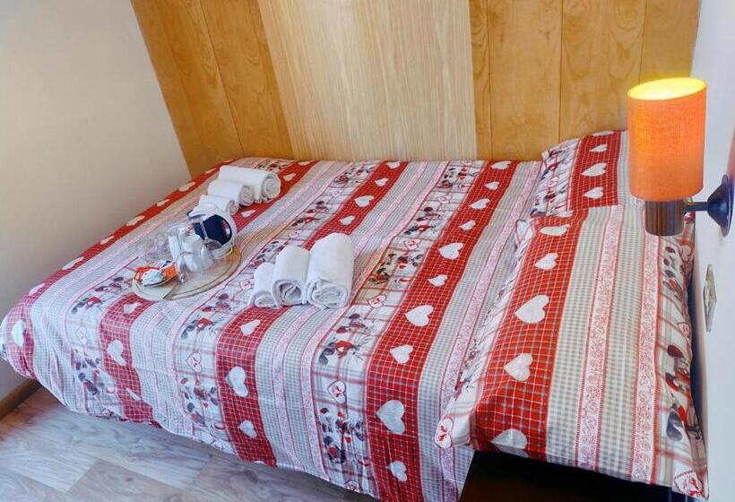 חדר בסיסי, Cèsa Cherpei   Dog Friendly