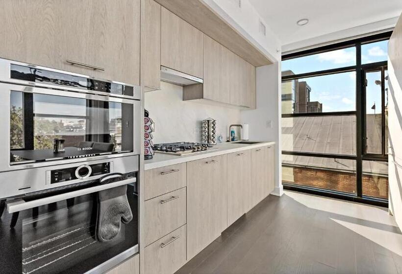 Apartamento 1 Dormitório com Sacada, Pure Voyage Shaw