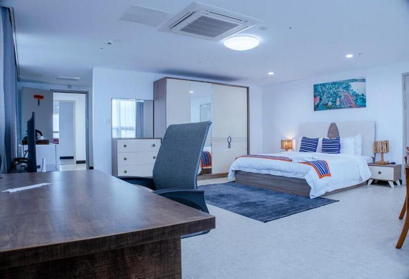 Deluxe Suite King Bed, The View Hotel Restaurant & Sky Lounge