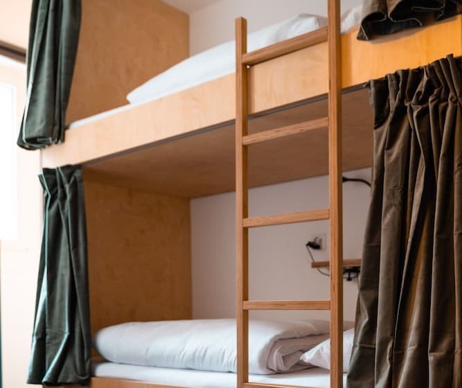 패밀리 룸, Bogentrakt