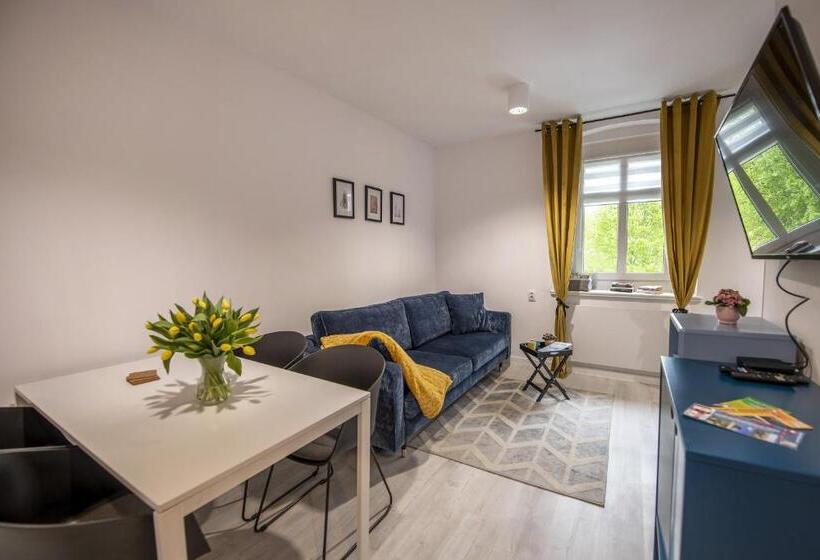 带1个卧室带观景的公寓, Apartamenty śnieżna 12 Lądek  Zdrój