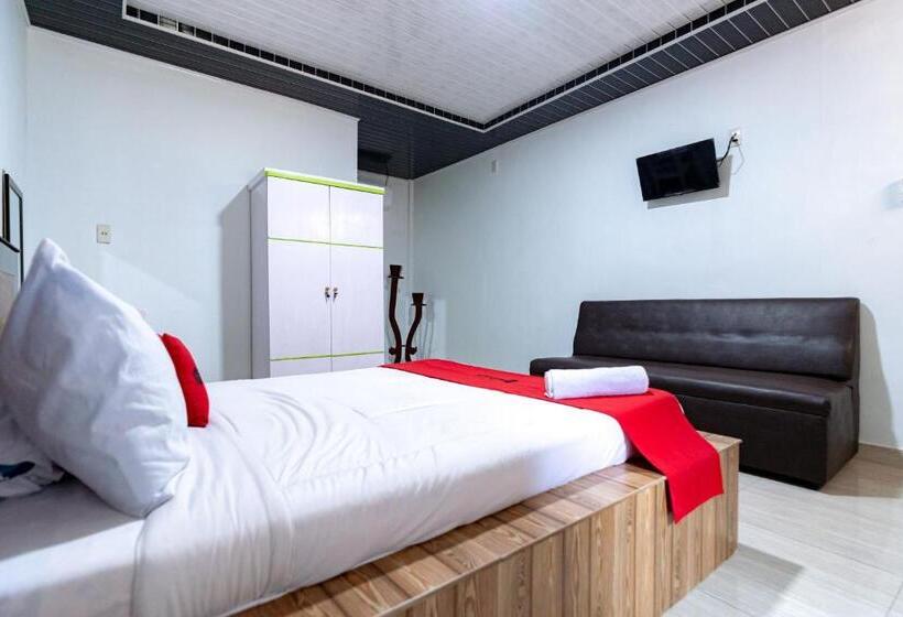 Номер Superior, Reddoorz Near Universitas Simalungun Pematangsiantar