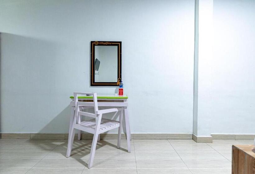 Номер Superior, Reddoorz Near Universitas Simalungun Pematangsiantar