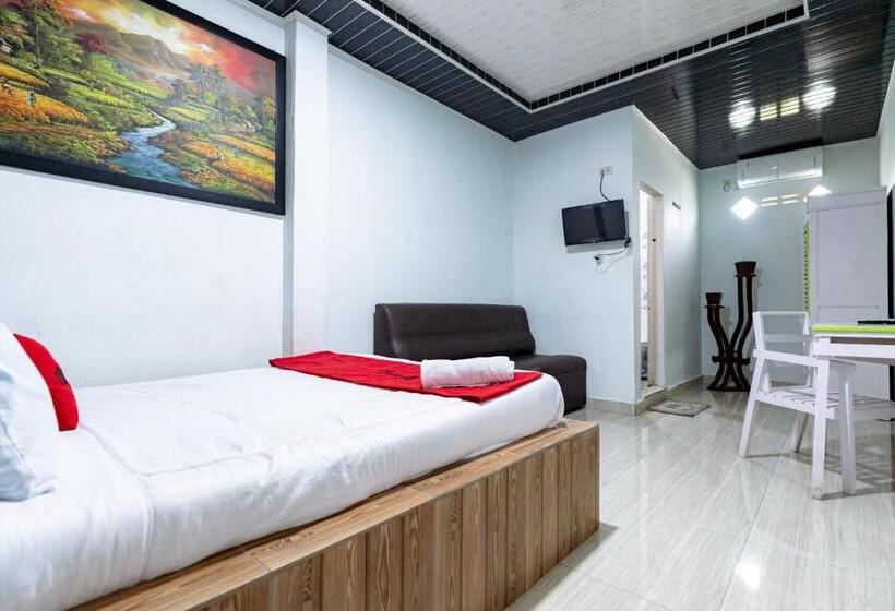 Номер Economy, Reddoorz Near Universitas Simalungun Pematangsiantar