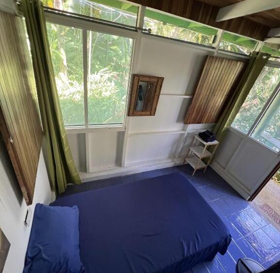 اتاق استاندارد یک تخته با سرویس بهداشتی مشترک, The Chorotega Arte Y Sol