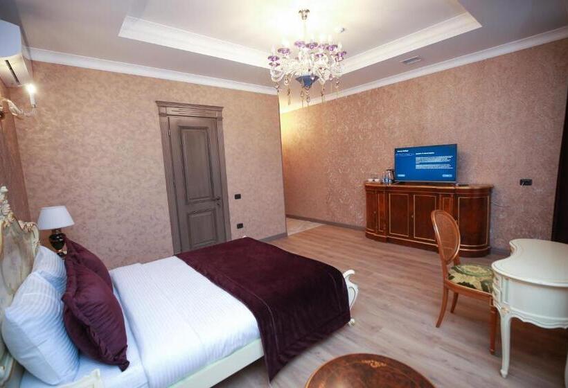 سوییت, West Inn Hotel Baku