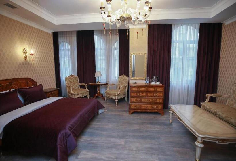سوییت, West Inn Hotel Baku
