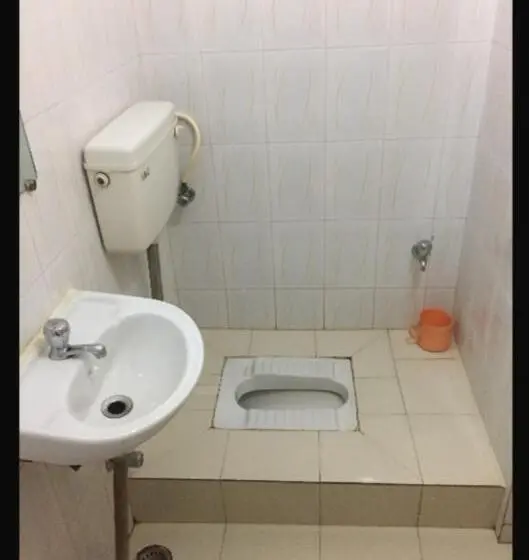 Chambre Deluxe, Anmol