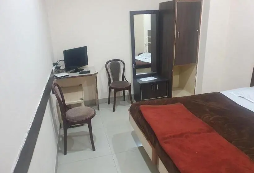 Chambre Deluxe, Anmol