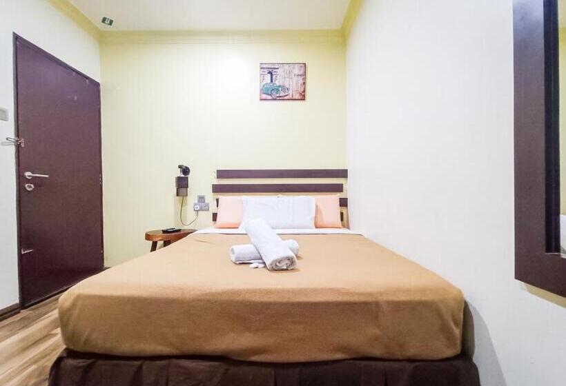 חדר דלוקס, Paka Dalyla