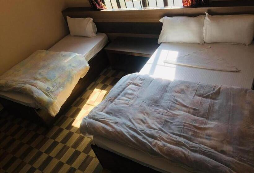 اتاق اکونومی, Rajdhani Visit