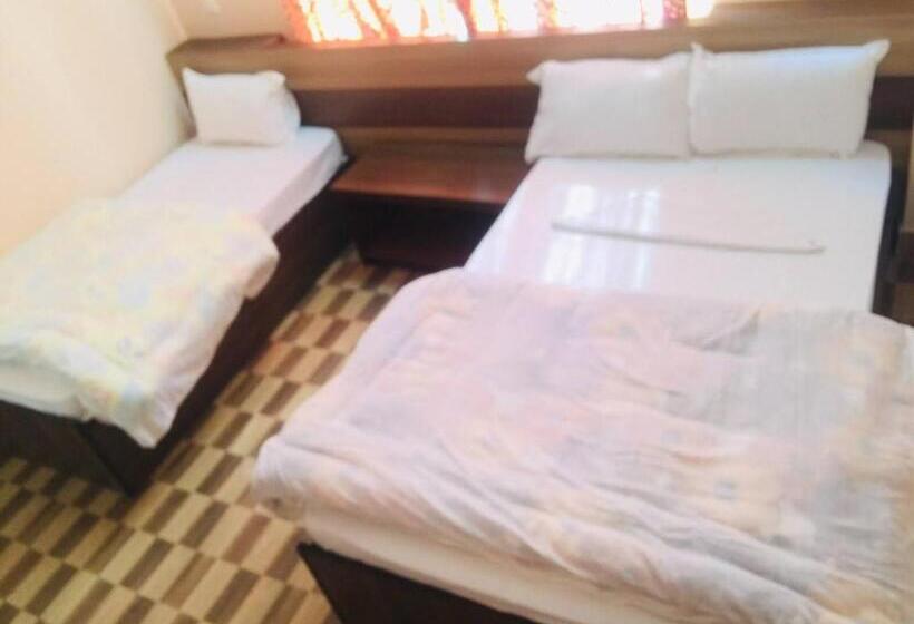 اتاق اکونومی, Rajdhani Visit