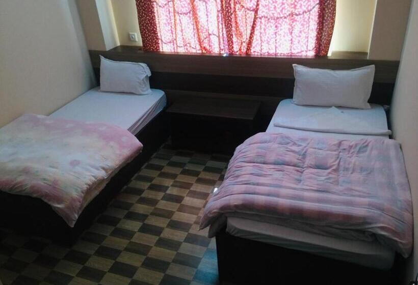 اتاق اکونومی, Rajdhani Visit