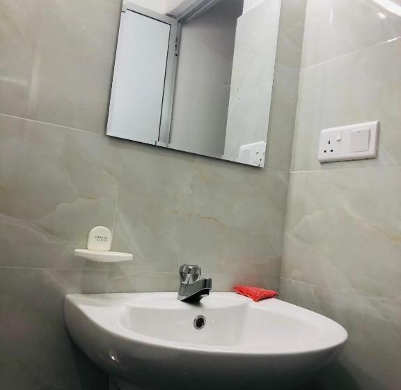 豪华家庭房间, Waves