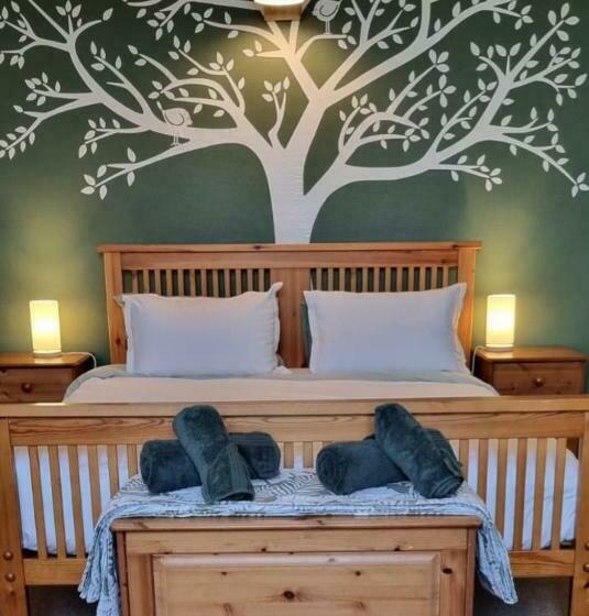 غرفة قياسية مطلّة علي البحيرة, The Place To B & B