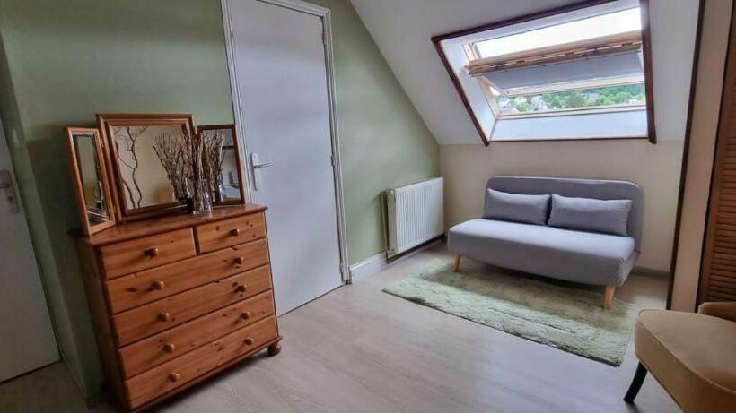 غرفة قياسية مطلّة علي البحيرة, The Place To B & B