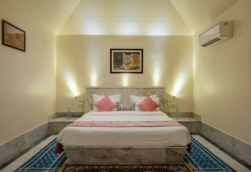 Вилла с 1 спальней и бассейном, Aangan Resort Ranthambhore   A Private Pool Villa