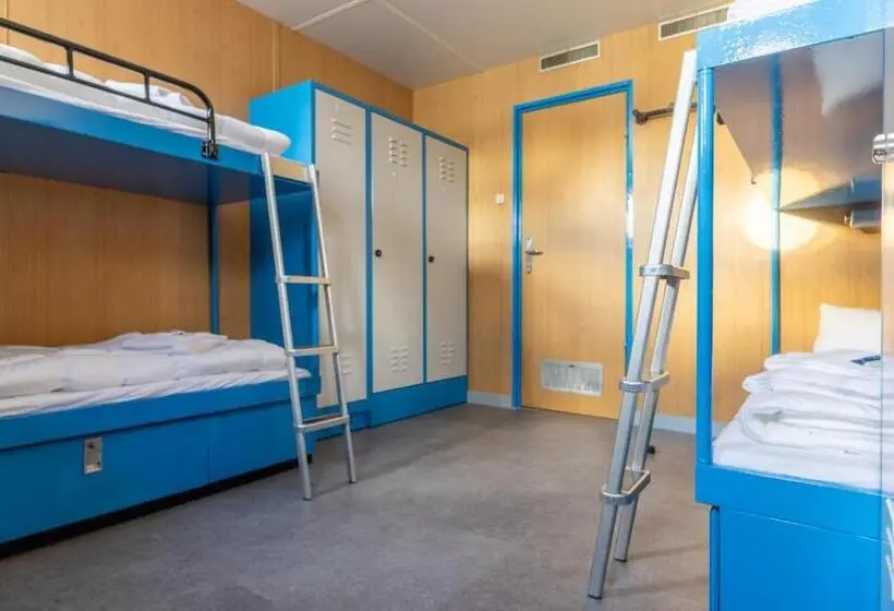 バスルーム共同エコノミー4人部屋, Arcona übernachten Auf Dem Wasser Direkt Am Bontekai