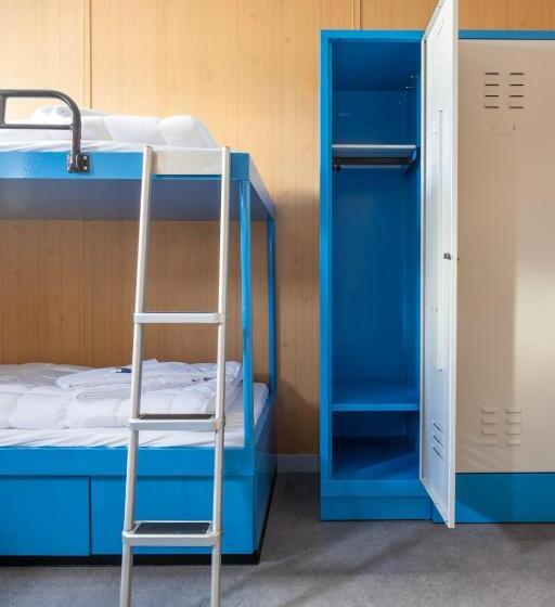 غرفة رباعية اقتصادية مع حمام مشترك, Arcona   übernachten Auf Dem Wasser   Direkt Am Bontekai