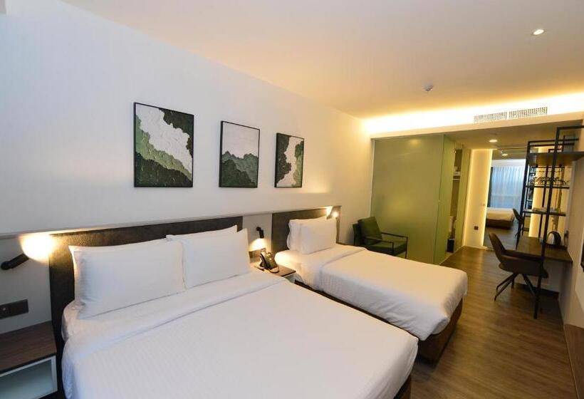 Triple Executiva, Rume