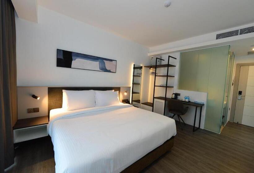 Habitació Estàndard, Rume