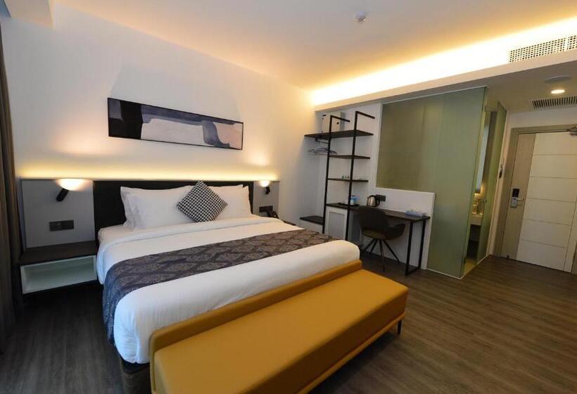 Habitació Estàndard, Rume