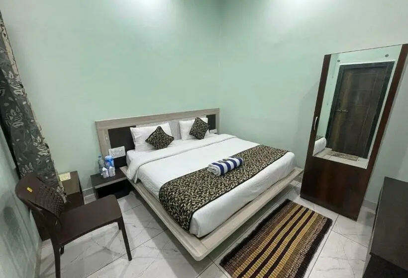 Deluxe Zimmer, Teertham