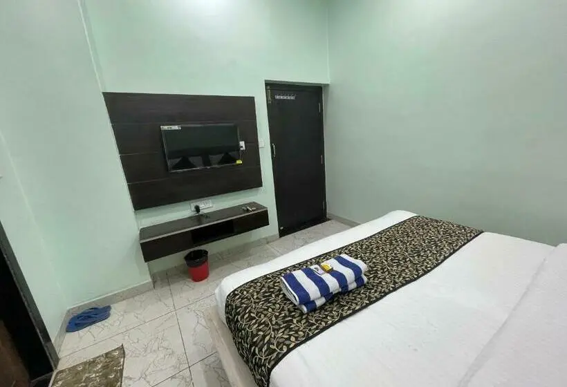 Deluxe Zimmer, Teertham