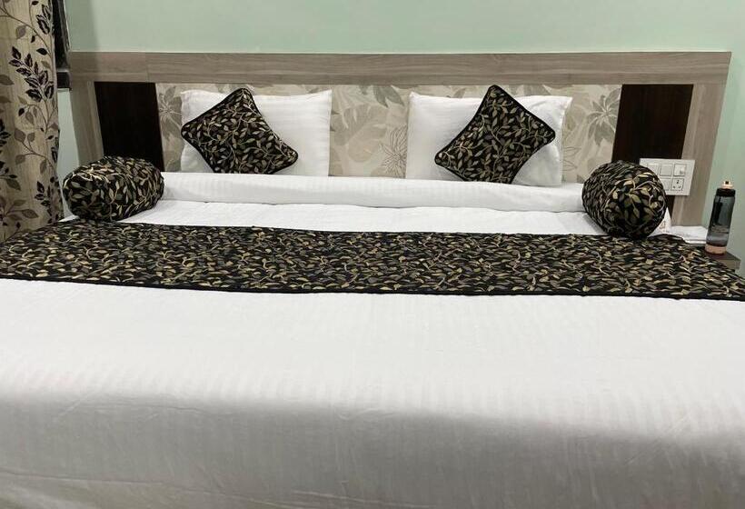 Номер Deluxe, Teertham
