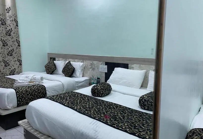 Executive-Zimmer, Teertham
