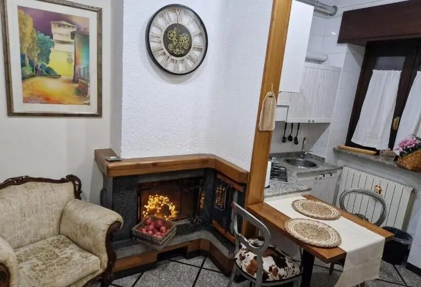 Deluxe Yhden Hengen Huone, Lo Sciuro