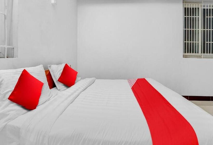 Chambre Triple Classique, Flagship Hotel Crown Tower