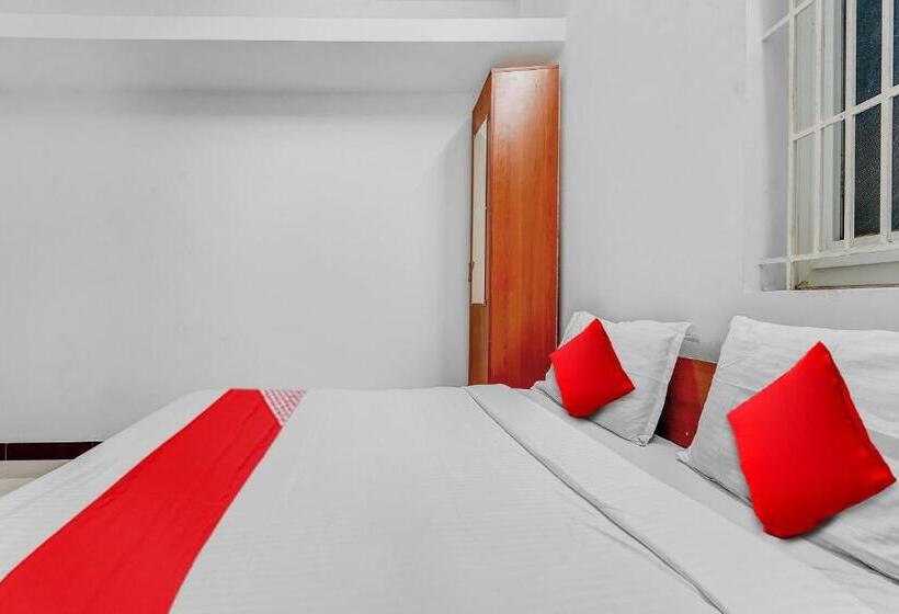 Chambre Triple Classique, Flagship Hotel Crown Tower