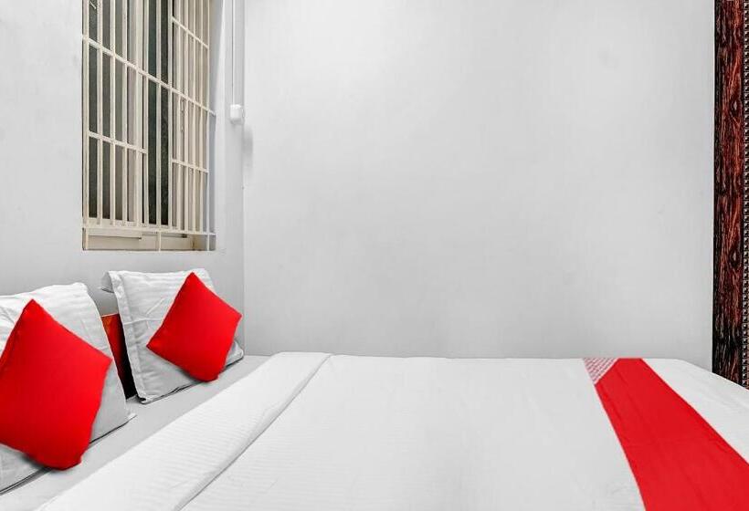 Chambre Triple Classique, Flagship Hotel Crown Tower