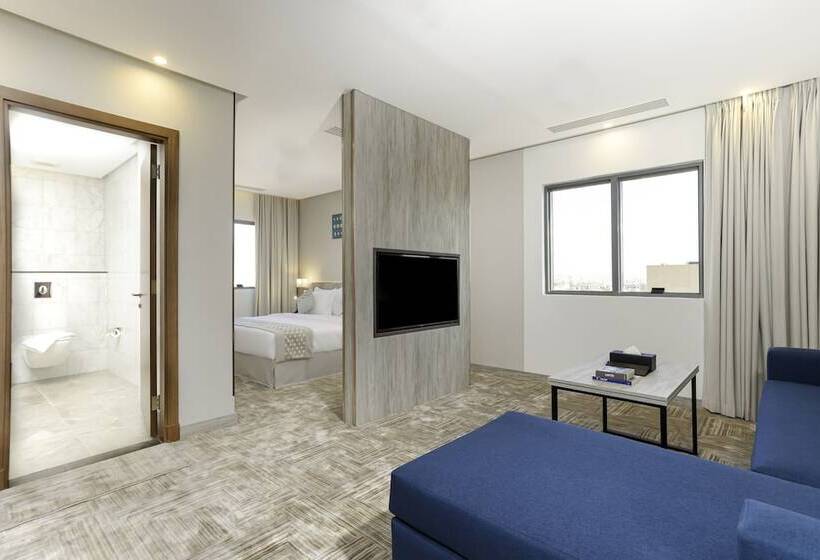 Полулюкс, The Seasons