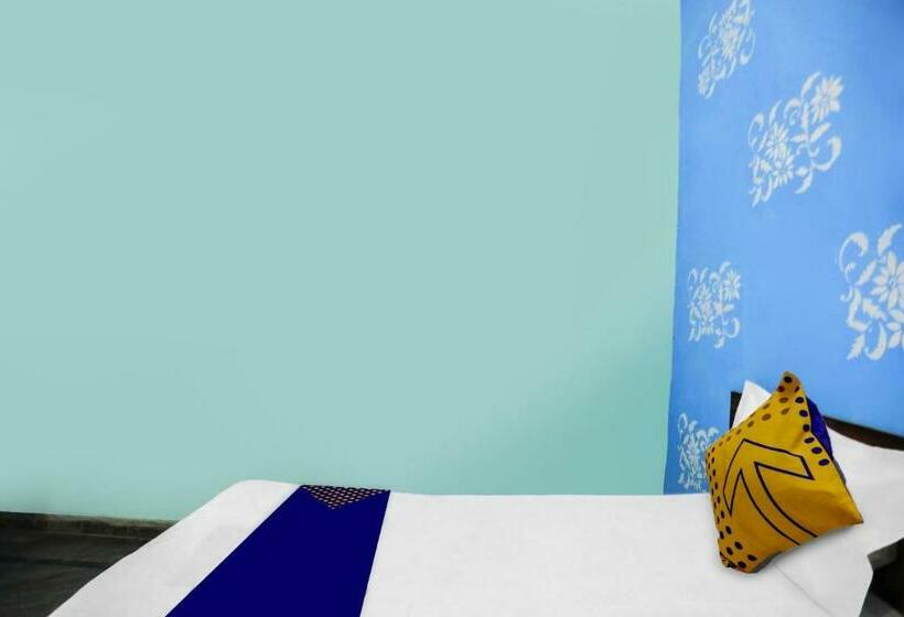 חדר קלאסי לשלושה, Spot On Hotel Royal Residency