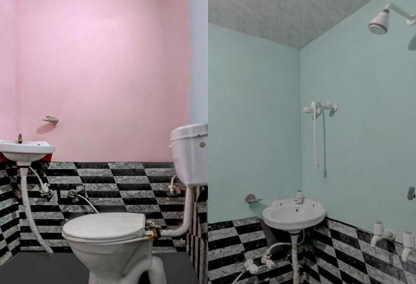 Трехместный Номер Классика, Spot On Hotel Royal Residency