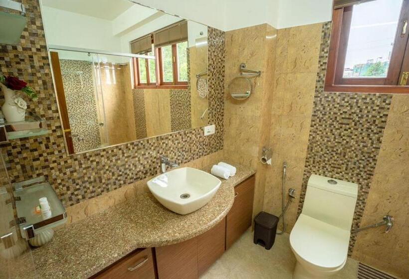 اتاق استاندارد با بالکن, East Land Bed & Breakfast