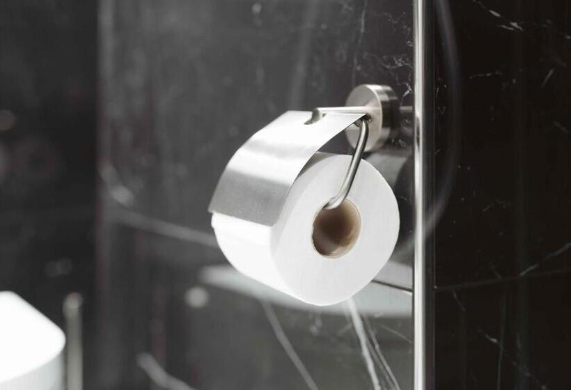 Habitació Estàndard, Bastian